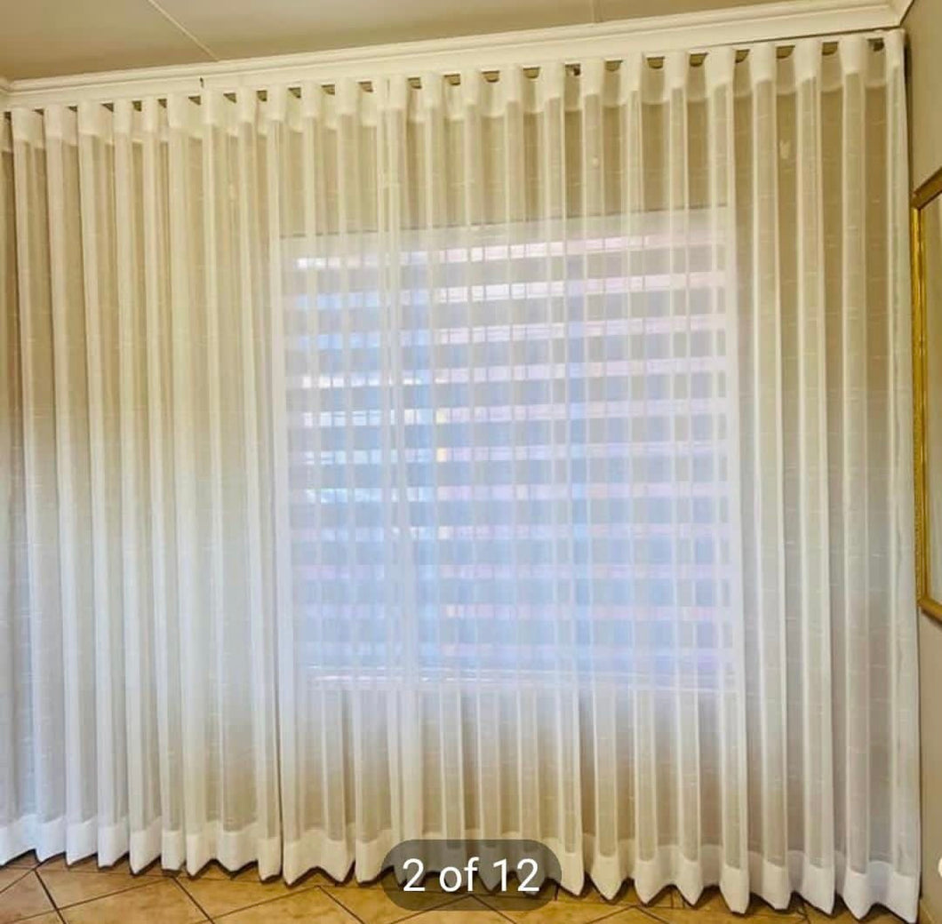 Wave lace curtain