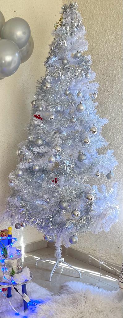 Snow White Christmas tree-Silver decoratives